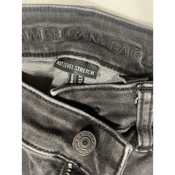 American Eagle Next Level Stretch High Rise Jegging Size 6 Reg Black Frayed Hem - Picture 2 of 9